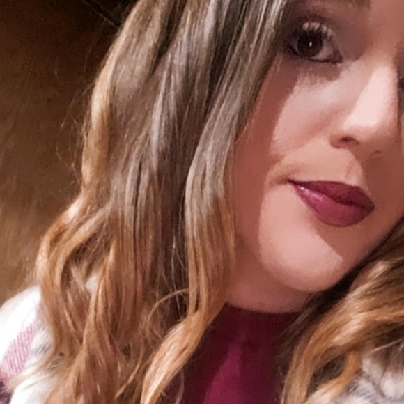 Meet your Posher, Kaila - Picture 8 of 10